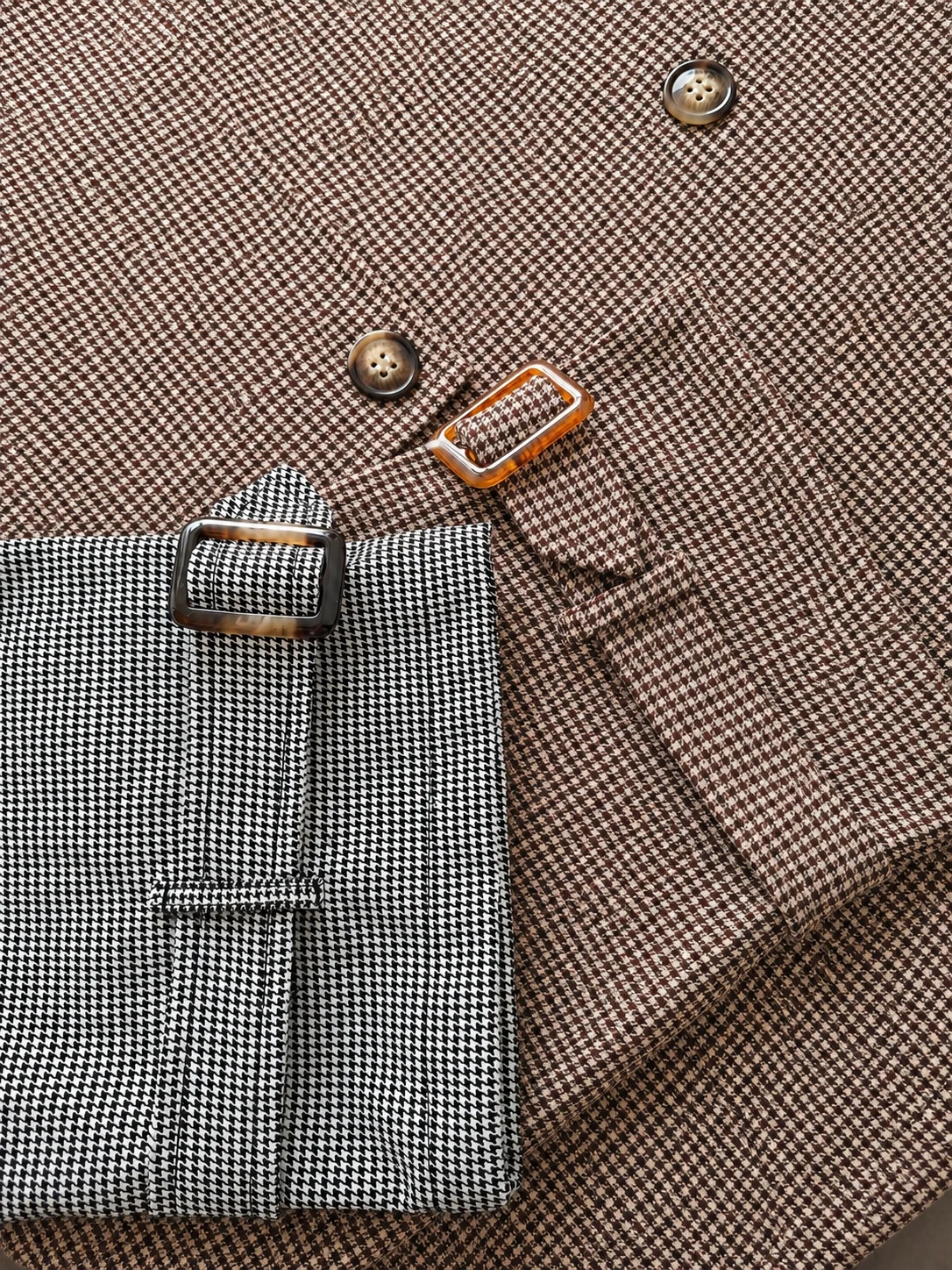 NECK JACKET A CUADROS MARRÓN - Imagen 5